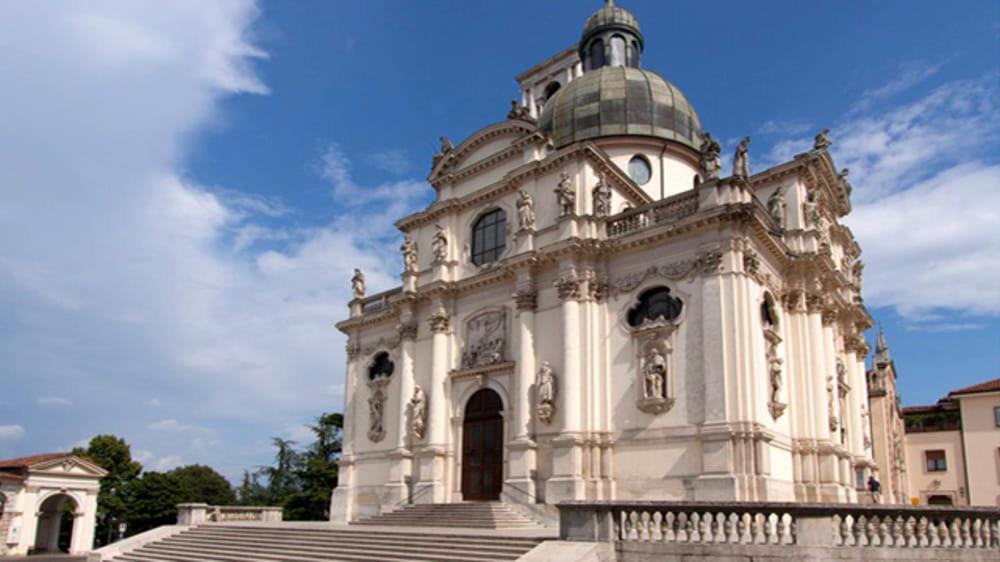 B&B La Magnolia Creazzo Luaran gambar
